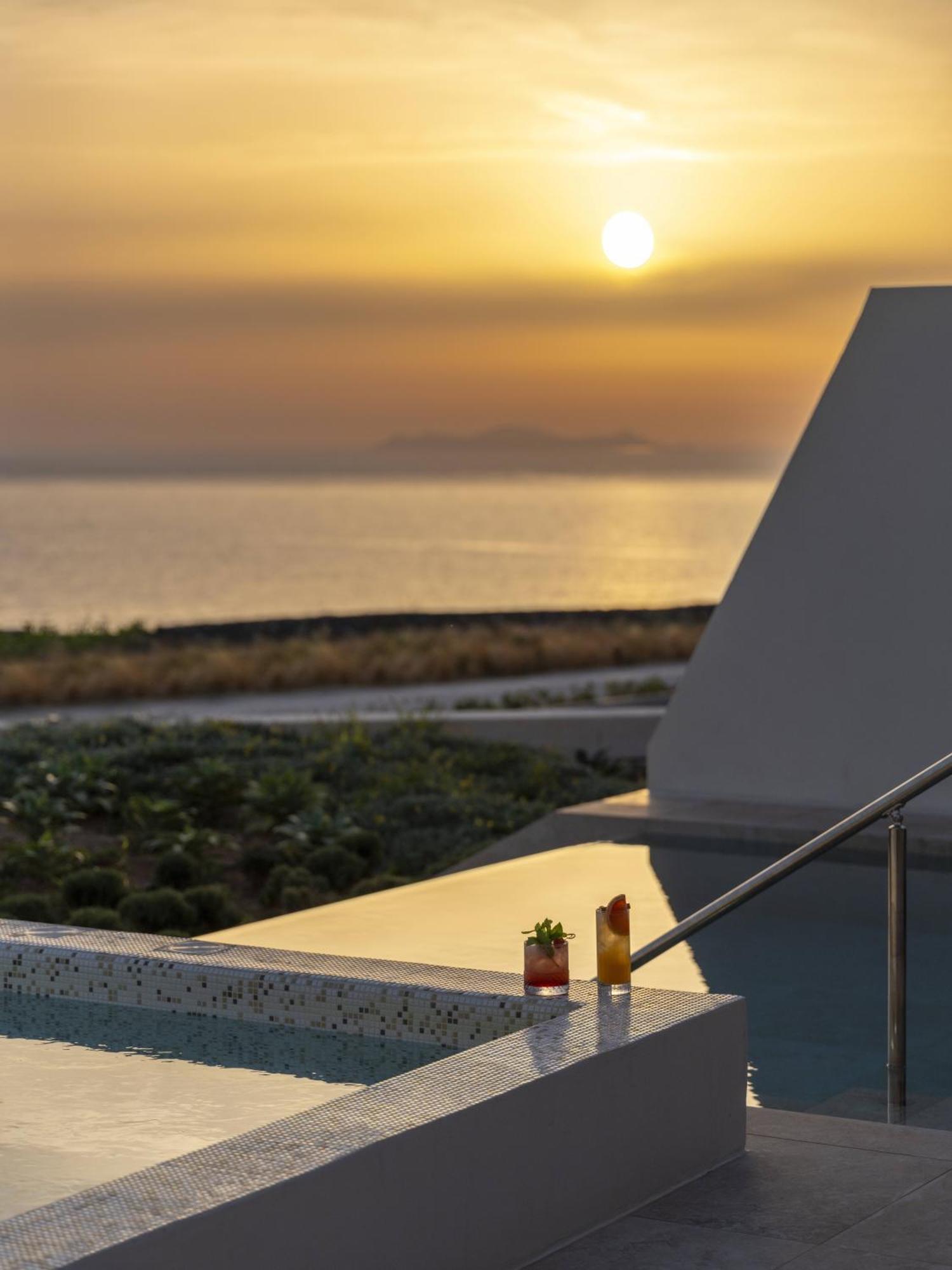 Santo Mine Oia Suites Oía Exterior foto